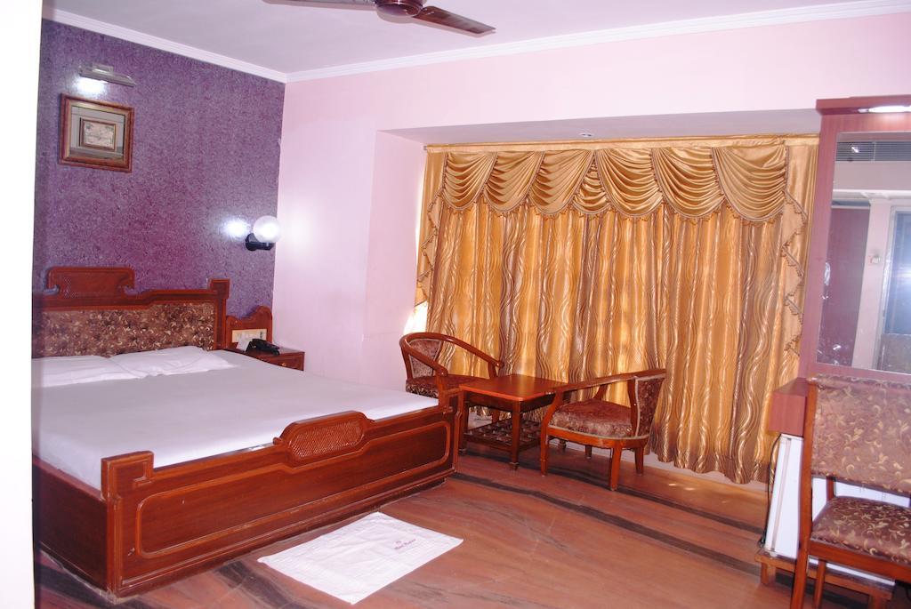 Padma Hotel Puri Exterior photo