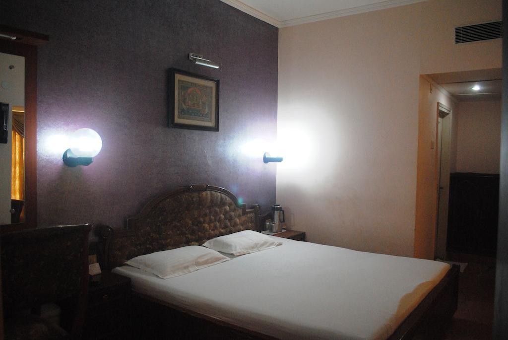 Padma Hotel Puri Exterior photo